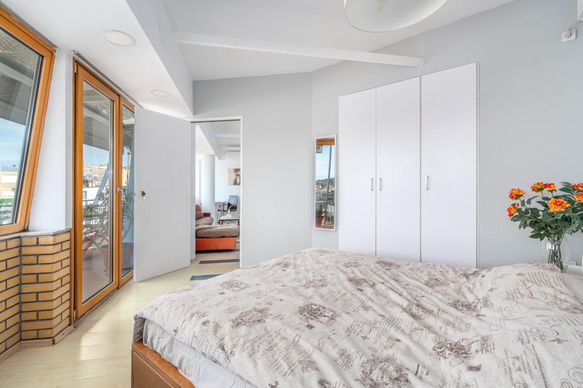 Urban Loft With Balcony Across The Acropolis! Atény