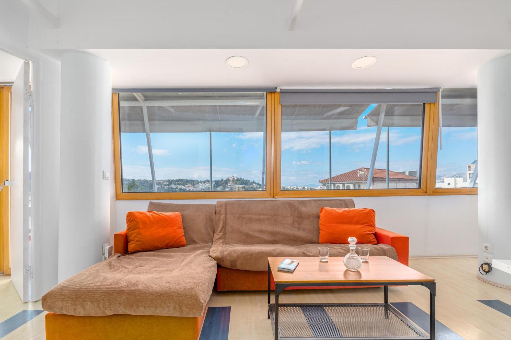 Apartmán Urban Loft With Balcony Across The Acropolis! Atény